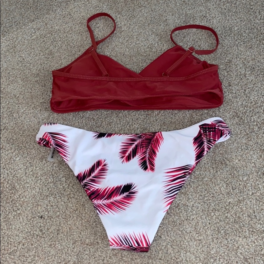 Bikini Set - Picture 2 of 2